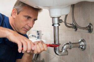 Toilet and Drain Clogging Problems Addressed By Expert Plumbers
